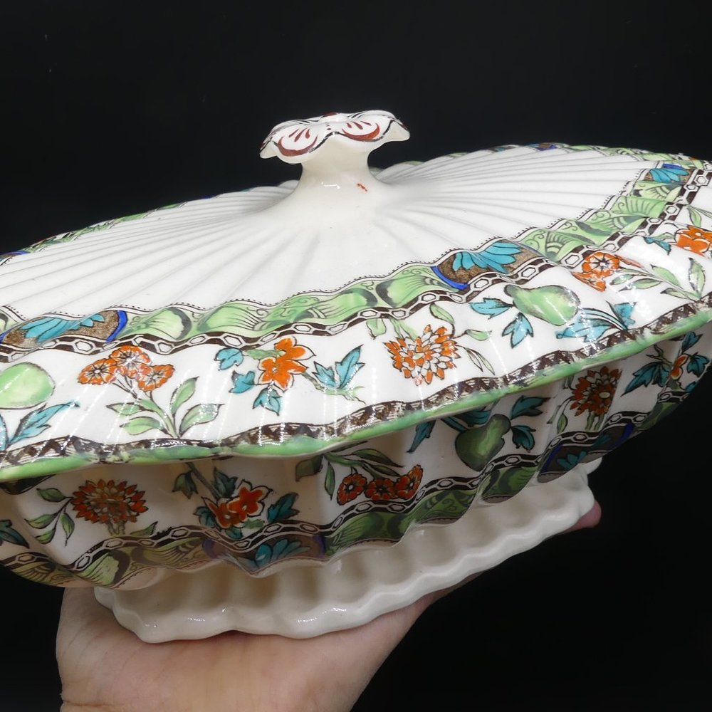 Vintage marked Copeland Spode covered serving bowl